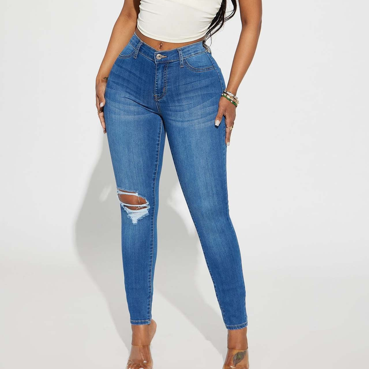 Damesjeans met Stretch en Gescheurde Details
