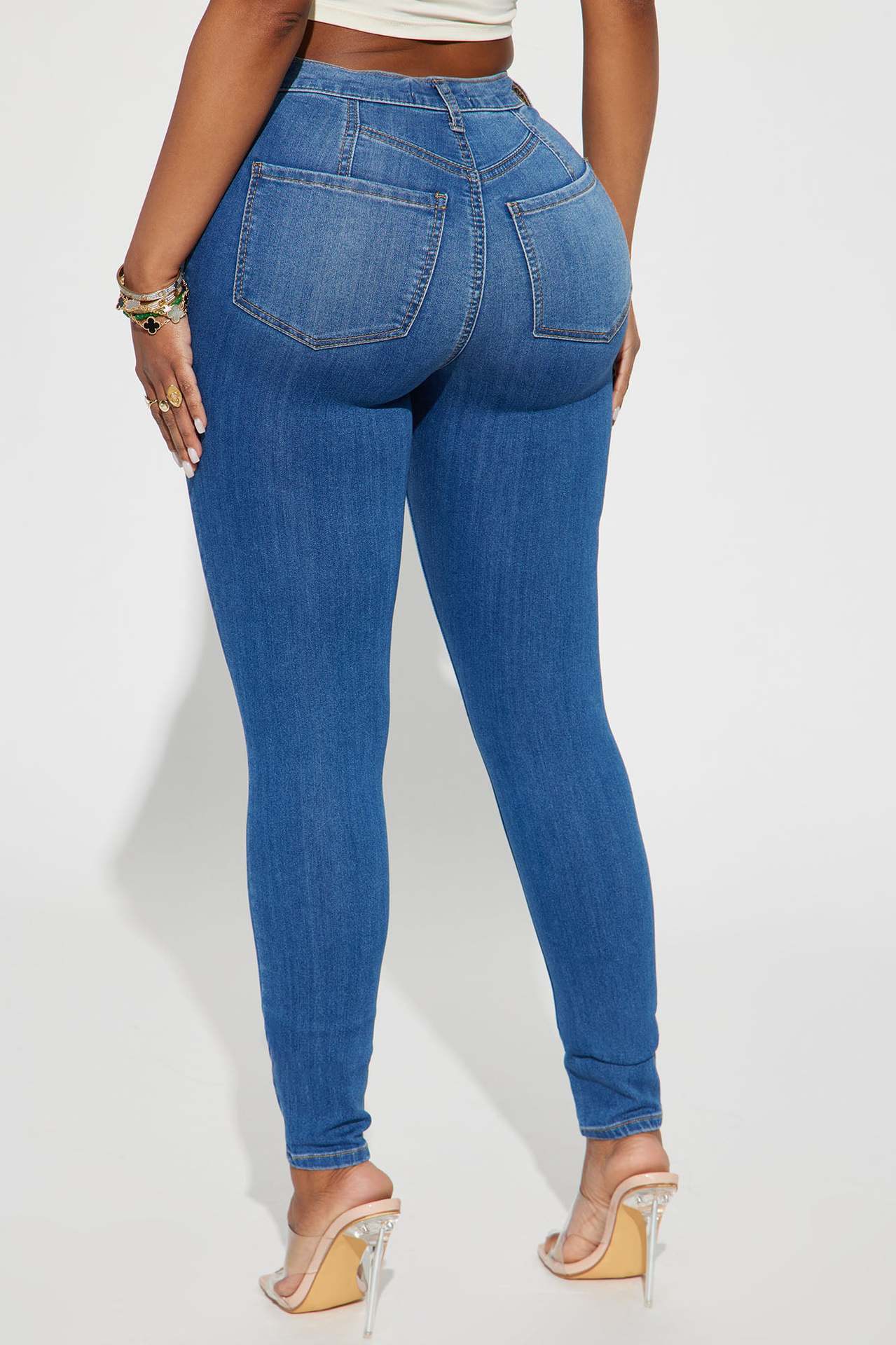Damesjeans met Stretch en Gescheurde Details